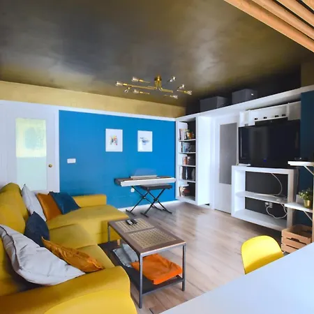 En De Diseno * Μάλαγα